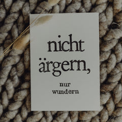 Postkarte "Nicht ärgern, nur wundern" gestempelter Spruch
