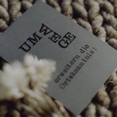 Postkarte "Umwege" gestempelter Spruch