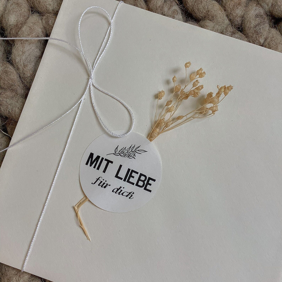 Aufkleber "Mit Liebe", Etiketten aus ungestrichenem Recyclingpapier